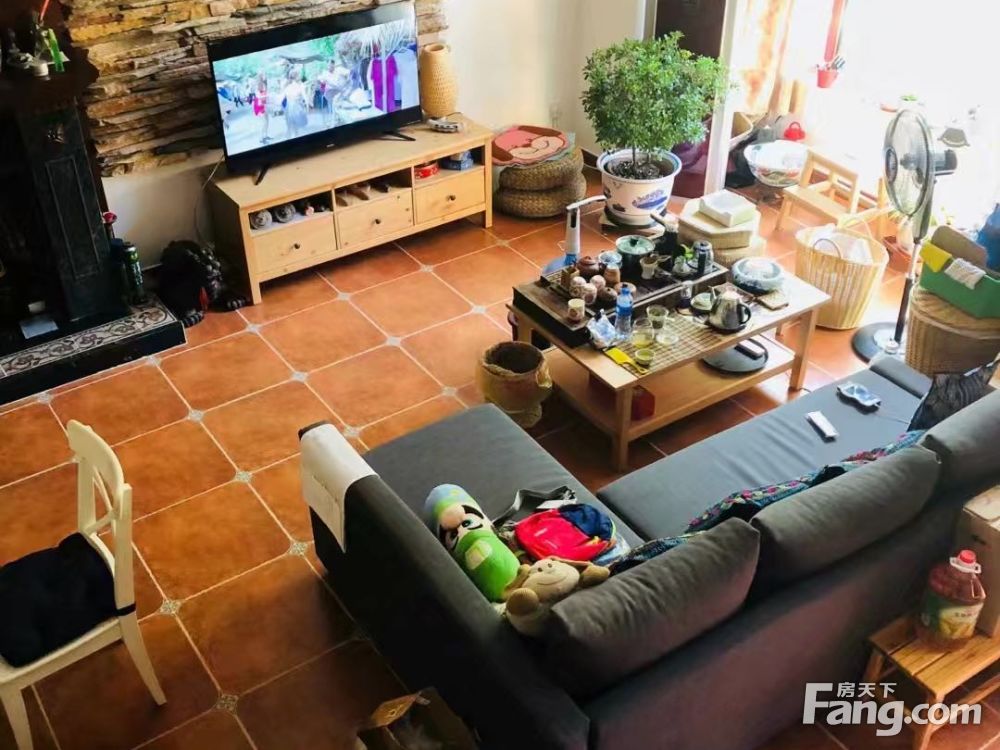 静之湖联排129平468万精装修静之湖别墅是静之湖休闲山庄景区内别墅