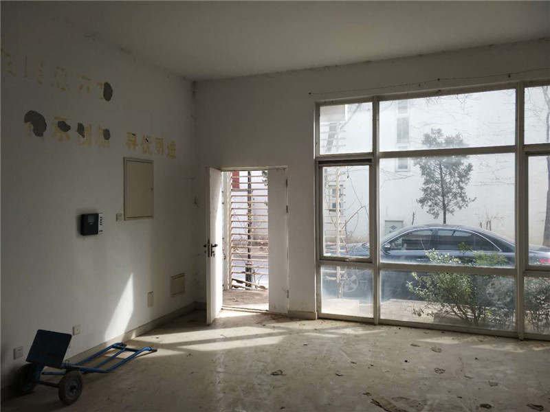 194平920萬 聯(lián)排中間戶型 簡(jiǎn)約裝修