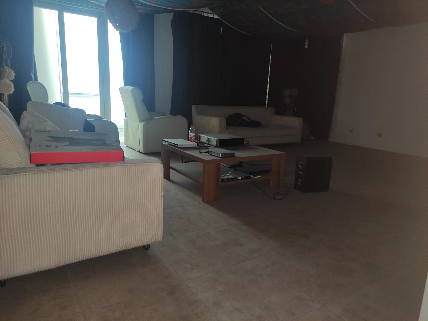 402平 1300万 独栋精装修一个车库 双车位 无遮挡 坐北朝南 南入户