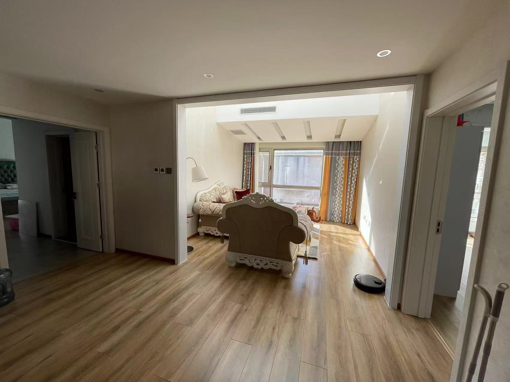 251平1600萬 獨(dú)棟精裝修 空調(diào)地暖 拎包入住 品牌裝飾公司裝修，空調(diào)地暖，新風(fēng)系統(tǒng)